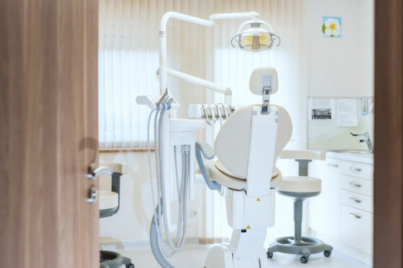 Behandlungsraum in unserer Zahnklinik