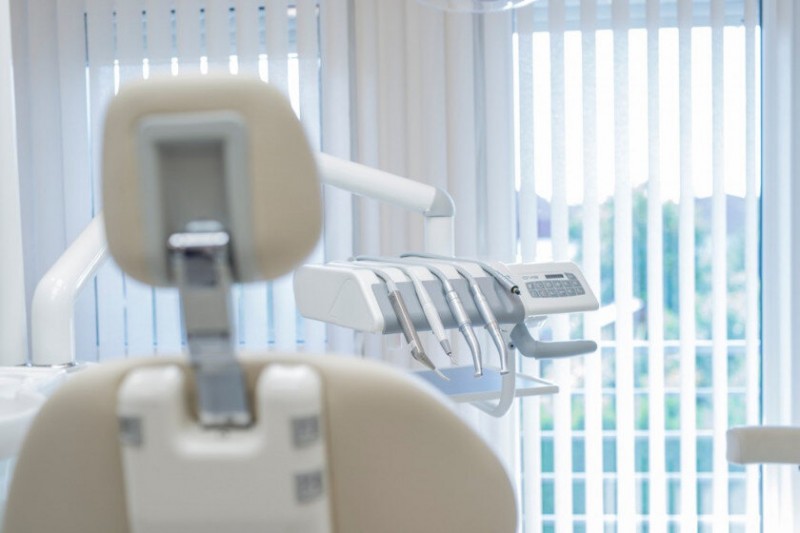 Behandlungsraum in unserer Zahnklinik