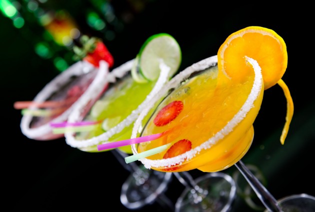 Alkohol ist nicht nur für die Leber eine Belastung, er greift auch das Zahnfleisch an