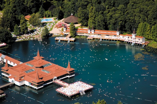 Gesundheitsförderndes Radonbad - das Wunder der Natur in Hévíz