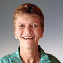 Dr. Makacsek Ágota